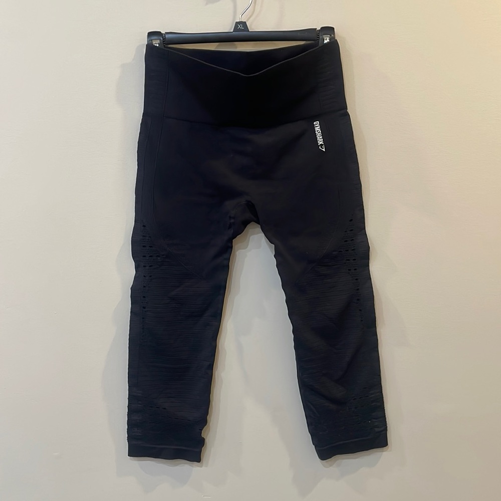 Gymshark black crop leggings